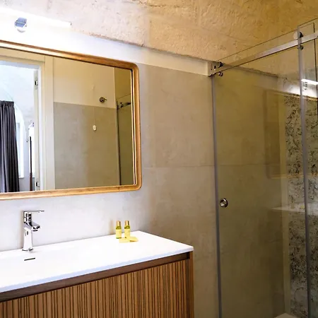 Palazzo Sozzi - Antico Splendore Nel Cuore Di בית הארחה