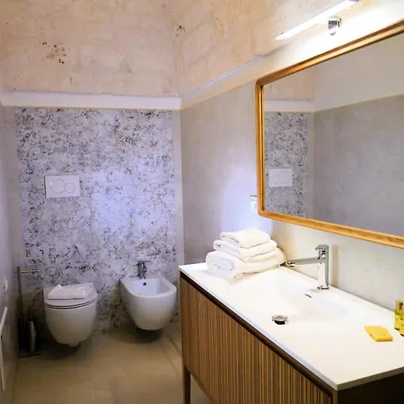 בית הארחה Palazzo Sozzi - Antico Splendore Nel Cuore Di אוסטוני