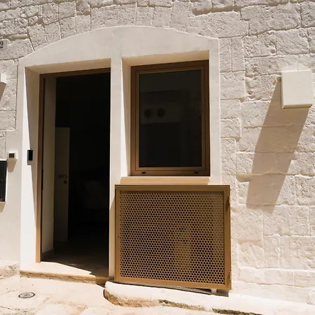 בית הארחה Palazzo Sozzi - Antico Splendore Nel Cuore Di אוסטוני