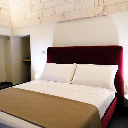 Palazzo Sozzi - Antico Splendore Nel Cuore Di בית הארחה אוסטוני