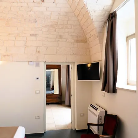 בית הארחה Palazzo Sozzi - Antico Splendore Nel Cuore Di אוסטוני