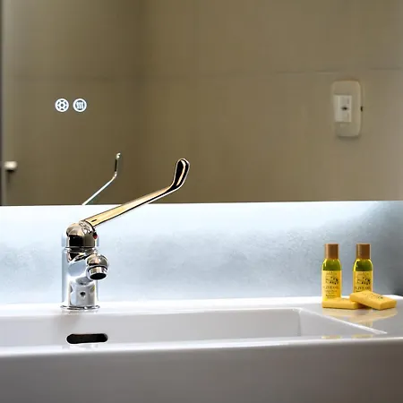 Palazzo Sozzi - Antico Splendore Nel Cuore Di 3* אוסטוני