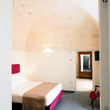 Palazzo Sozzi - Antico Splendore Nel Cuore Di בית הארחה אוסטוני