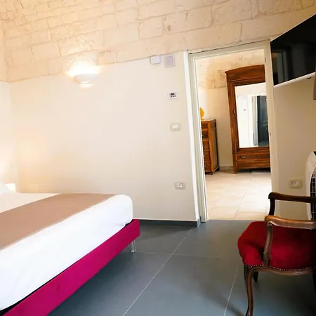 Palazzo Sozzi - Antico Splendore Nel Cuore Di אוסטוני